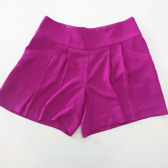 Women's LOFT High Waisted Shorts 0 Magenta Pleated Flirty Preppy Bold Artistic - Picture 2 of 8